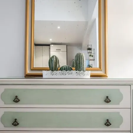 公寓 Sotto Le Due Torri 5*