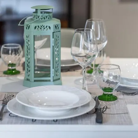 Apartman Sotto Le Due Torri 5* Bologna