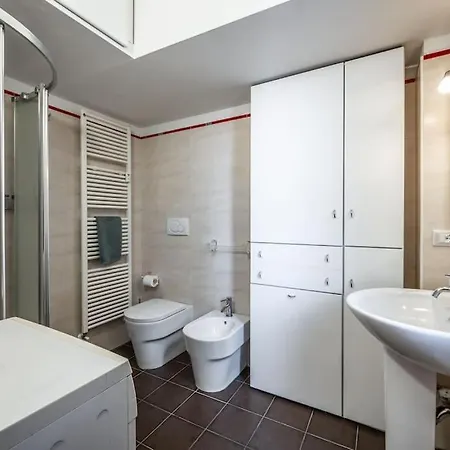 Sotto Le Due Torri 5* Apartament