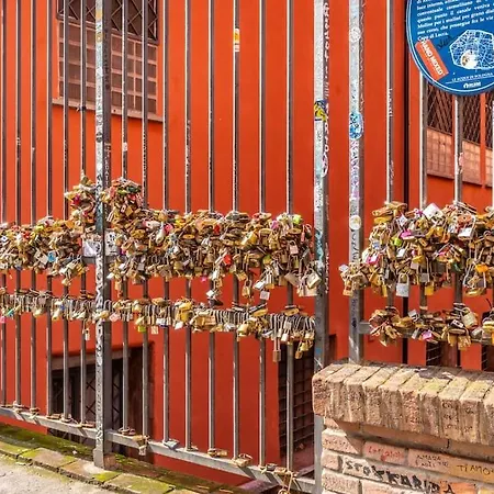 Apartman Sotto Le Due Torri 5*