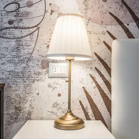 Lägenhet Sotto Le Due Torri 5*