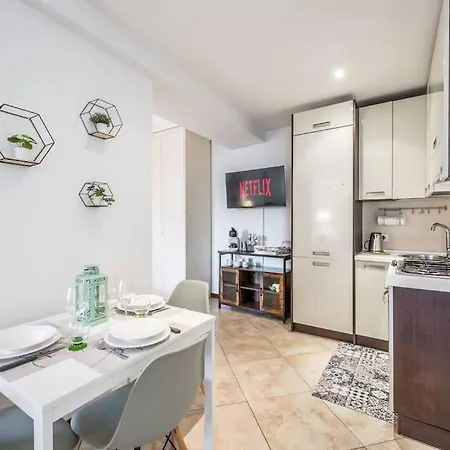 Apartament Sotto Le Due Torri 5* Bolonia