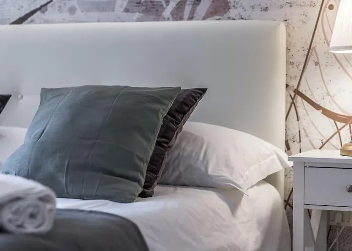 Sotto Le Due Torri 5* * Bologna