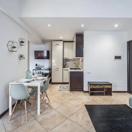 Apartamento Sotto Le Due Torri 5* *