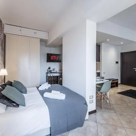 Apartament Sotto Le Due Torri 5*