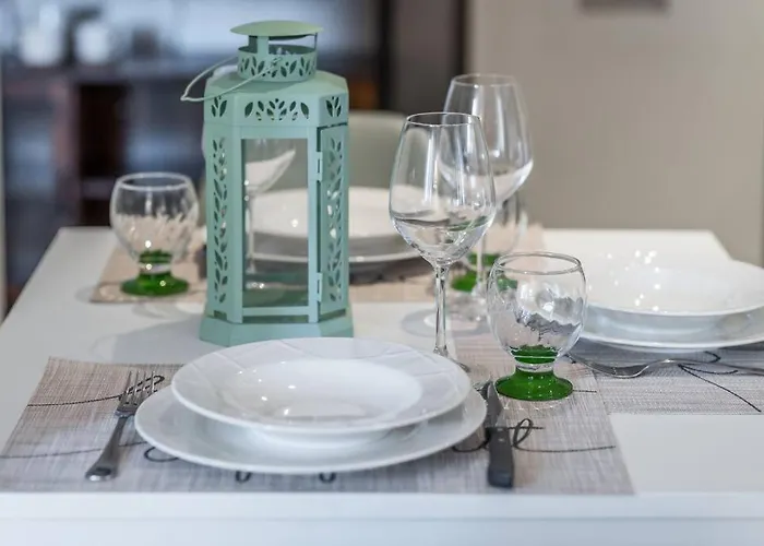 アパート Sotto Le Due Torri 5* ボローニャ